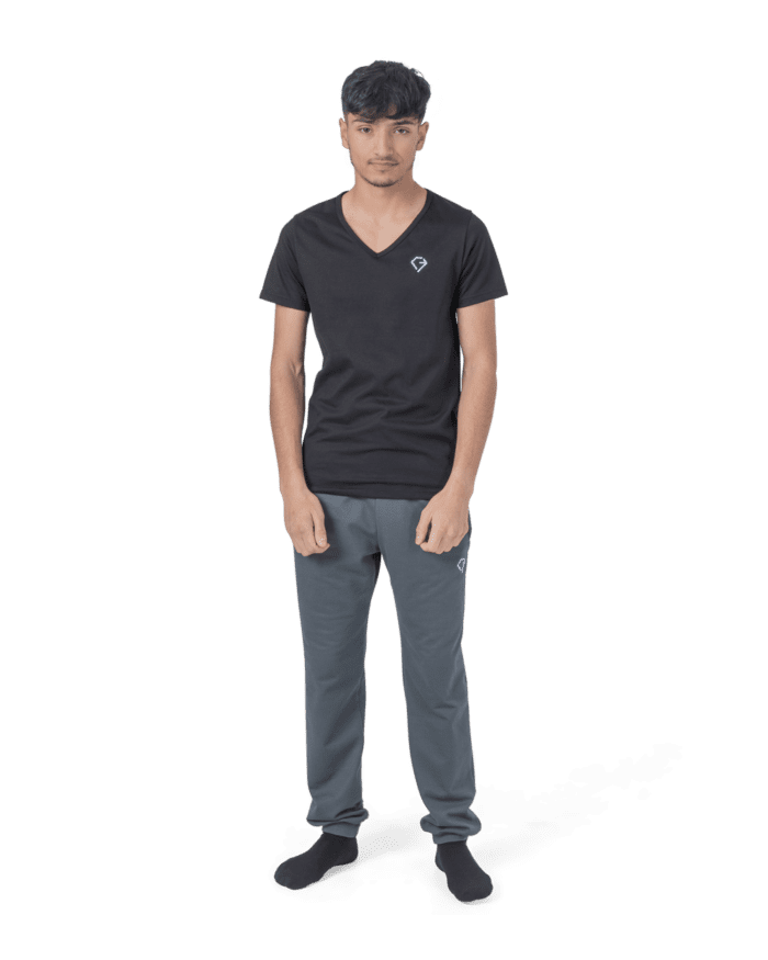 cascary figurbetontes slim fit t shirt mit v ausschnitt 36203 1 CA 008 01 CASCARY figurbetontes Slim Fit T-Shirt mit V-Neck