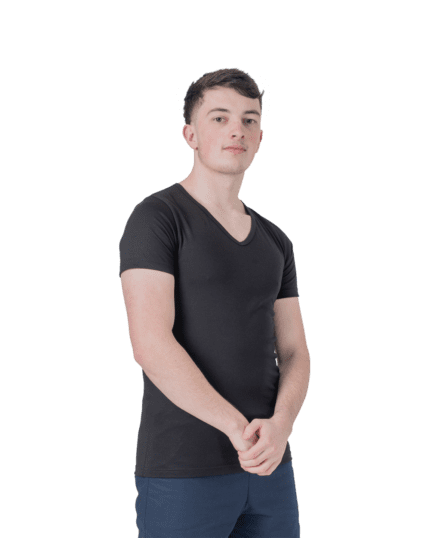 CASCARY figurbetontes Slim Fit T-Shirt mit V-Neck - UC